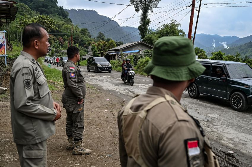 Pungli Ditertibkan, Pengunjung Pemandian Air Panas Sidebuk-Debuk Meningkat