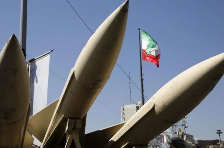 Iran Balas Serang Pangkalan Militer AS di Irak Utara