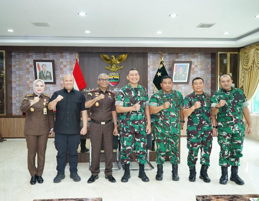 Perkuat  Koordinasi  Kelembagaan, Kajati Sumut Bertemu  Pangdam 1/BB