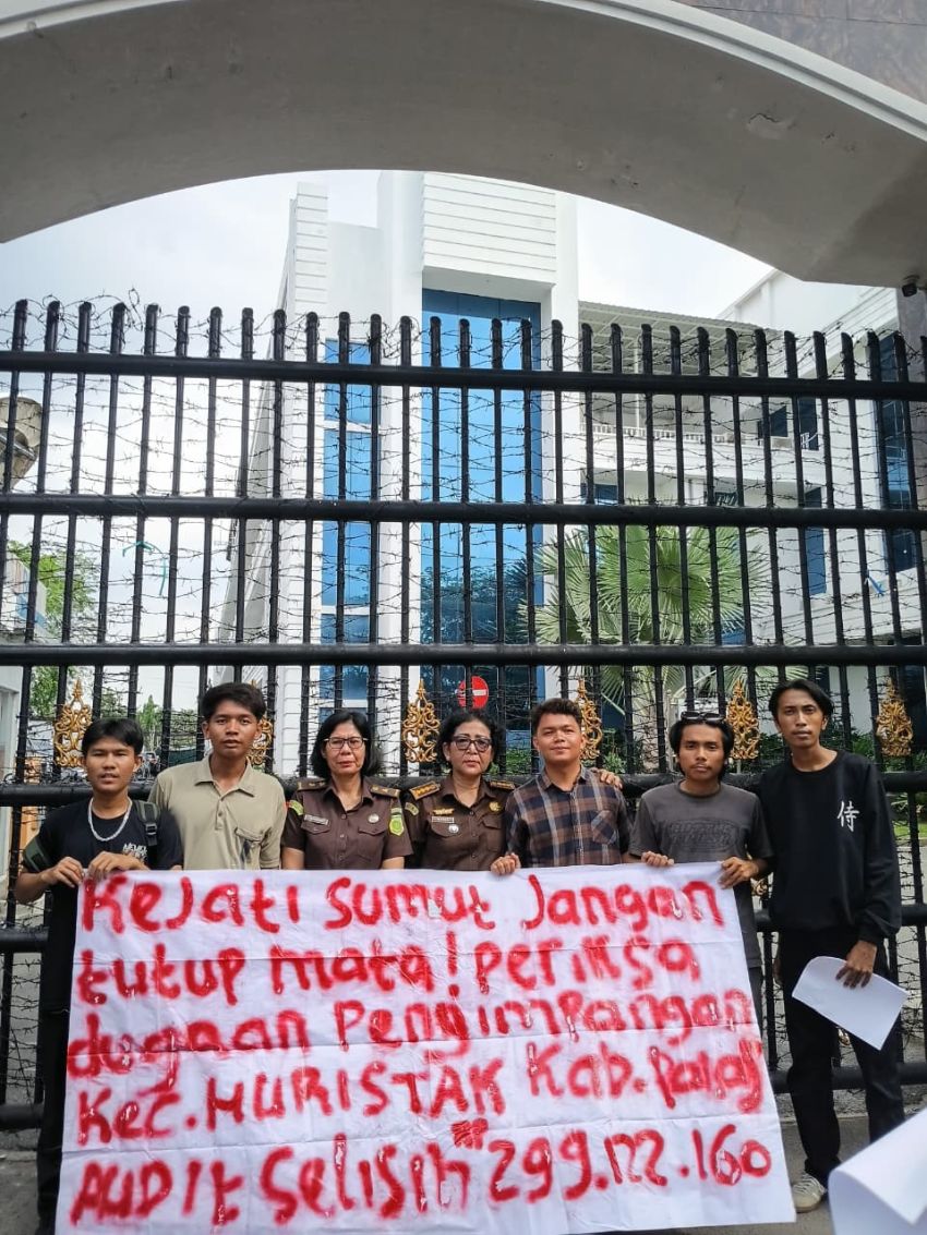 GEMUR-SUMUT Kembali Gelar Aksi di Kejati Sumut, Desak Usut Dugaan Ketidaksesuaian Anggaran Kecamatan Huristak Padang Lawas