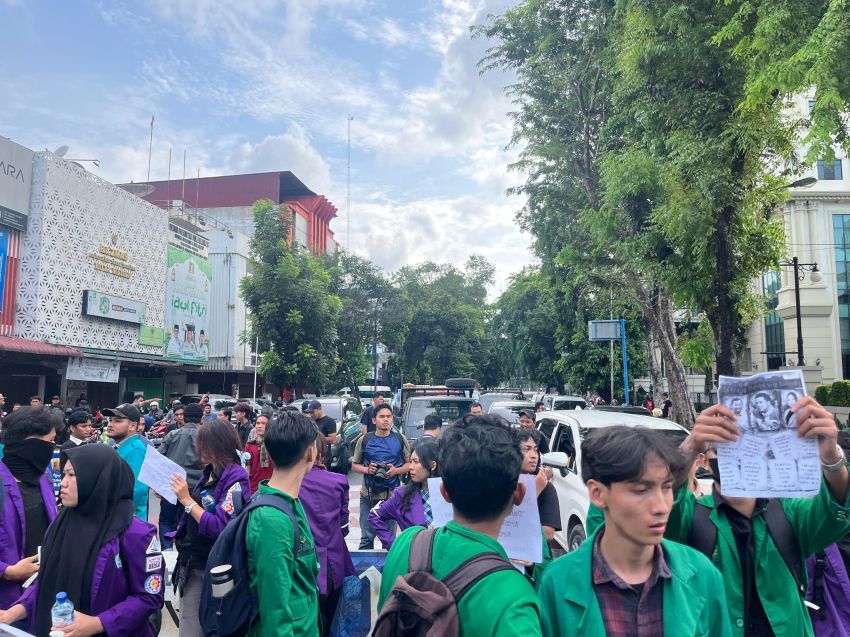 Aliansi Mahasiswa Medan Blokade Kawasan Lapangan Merdeka, Bawa 7 Tuntutan