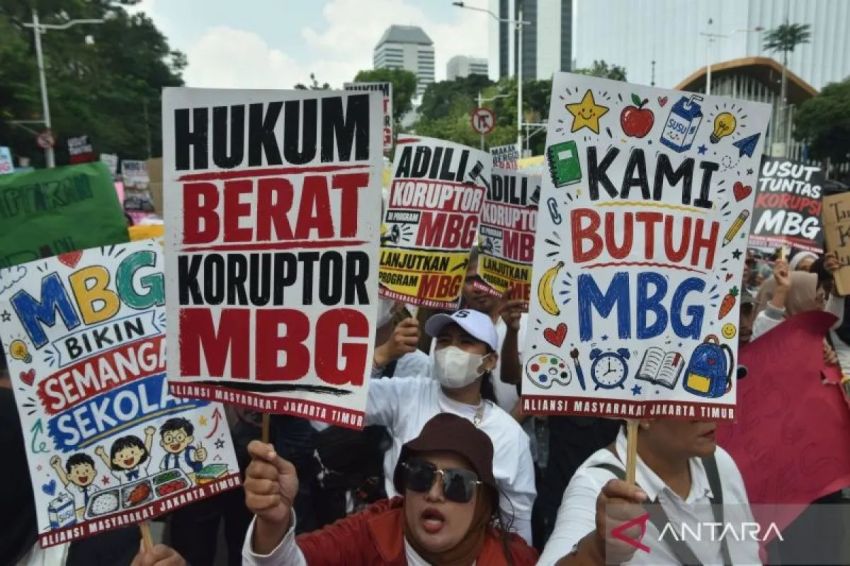 Giliran Ibu-ibu Demo Minta MBG Dilanjutkan, Aksi Tandingan?