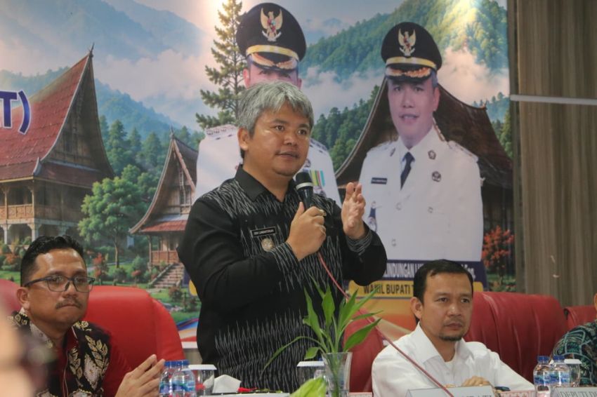 Pemkab Tapanuli Utara Gandeng OJK Cetak Petani Milenial menjadi Pebisnis Lewat Skema 'Sejagat' &lrm;