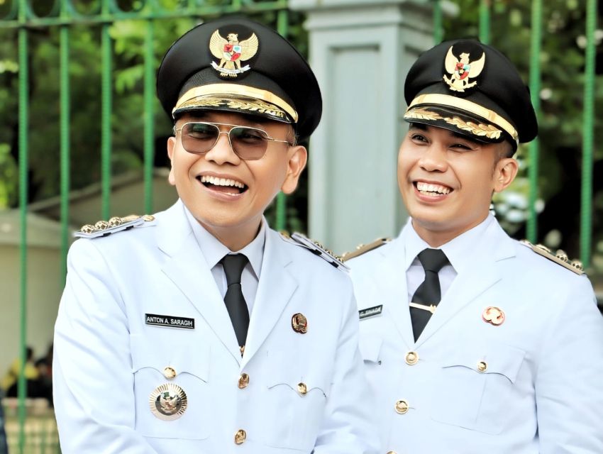 Biodata Bupati Simalungun dan Wakilnya, Penanggungjawab Jalan yang 'Babak Belur' di Kabupaten Ini