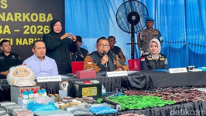 Home Industry Vape Narkoba Libatkan WN Singapura Beroperasi di Kos Mewah