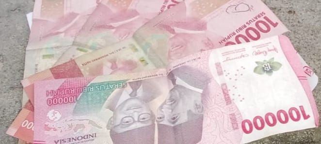 Nilai Tukar Rupiah Senin Pagi Ini Melemah Menjadi Rp17.813 per Dolar AS