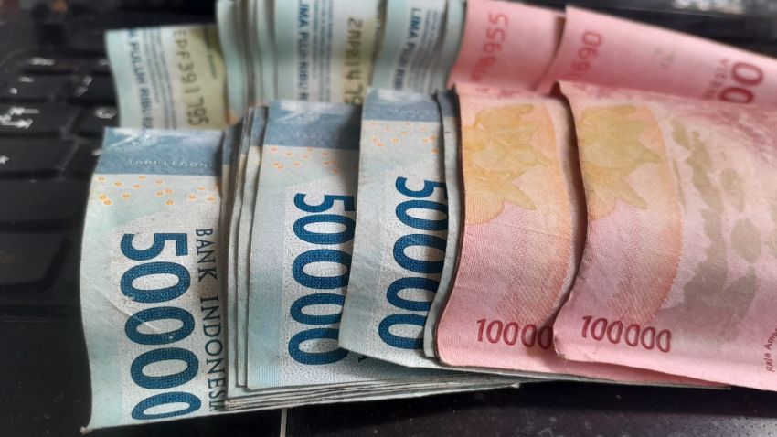 Nilai Tukar Rupiah Menguat Menjadi Rp17.900 per Dolar AS