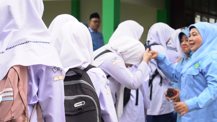 Merawat Kemanusiaan Lewat Kurikulum Berbasis Cinta