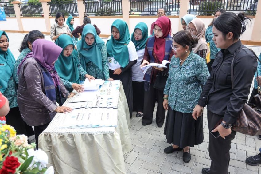 Wesly Silalahi dan Ny Liswati Sambut TP PKK Sumut