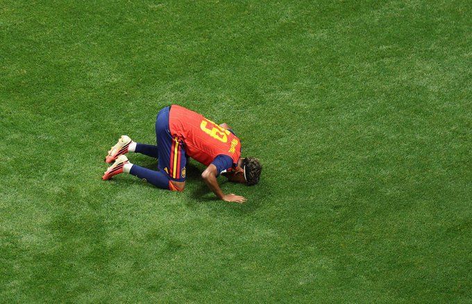 Lamine Yamal Cetak Gol Perdana di Piala Dunia, Ini Foto-foto Selebrasi yang Bikin Cewek-cewek Terpesona...