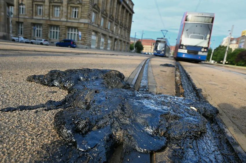 Jerman Panas Ekstrem, Aspal Sampai Meleleh