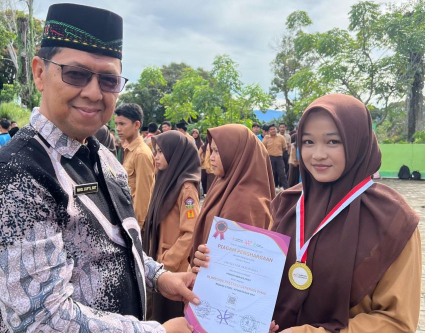 Siswa MAN 2 Tapanuli Tengah Raih Medali pada Olimpiade Prestasi Generasi Emas