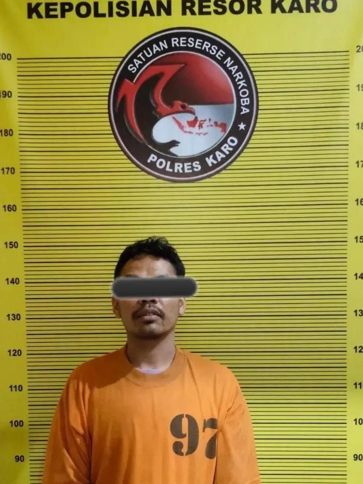 Satresnarkoba Polres Karo Tangkap Terduga Pengedar Sabu di Pinggir Jalan Kacaribu