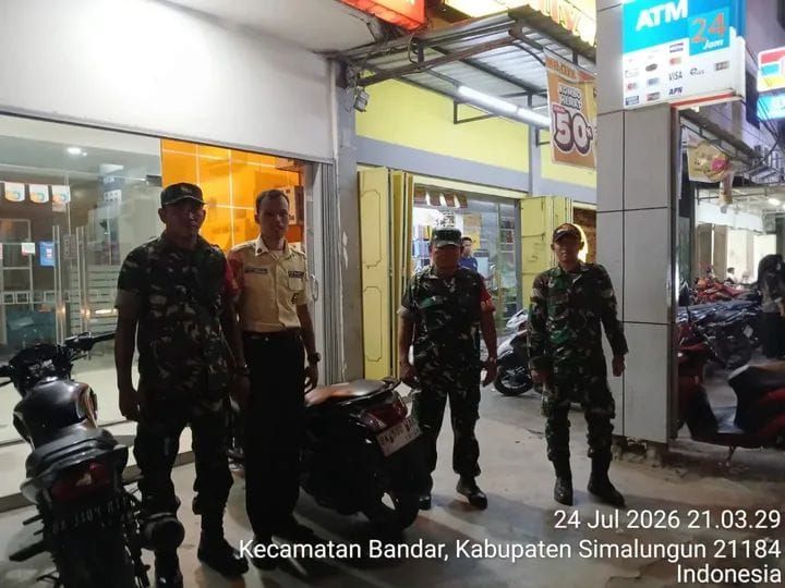 Patroli Malam Koramil 06/Perdagangan, TNI Hadir Jaga Keamanan dan Beri Rasa Aman bagi Masyarakat