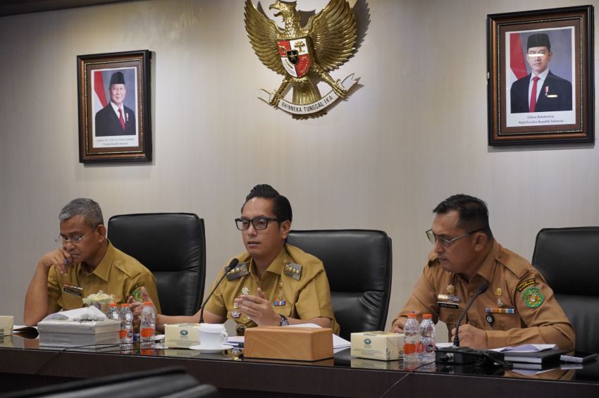 Rico Waas Dorong Transformasi PUD Pasar, Tekankan Modernisasi Sistem Dan Kinerja Profesional
