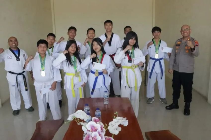 Kapolres Karo Apresiasi  Tim Bhinneka Tunggal Ika Ready Club Karo Simalem Indonesia