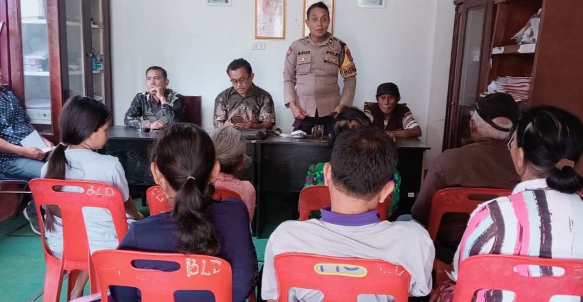 Bhabinkamtibmas Polsek Silima Pungga Pungga Sambangi Desa, Sampaikan Pesan Kamtibmas