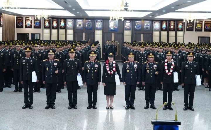 282 Paja Akpol Angkatan ke-58 Ikuti Tradisi Penyambutan, Ini Pesan Presiden Prabowo