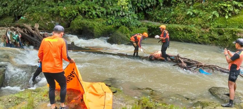 KABAR DUKA! Warga Desa Bosar Galugur yang Jatuh ke Sungai dan Hanyut Ditemukan tak Bernyawa