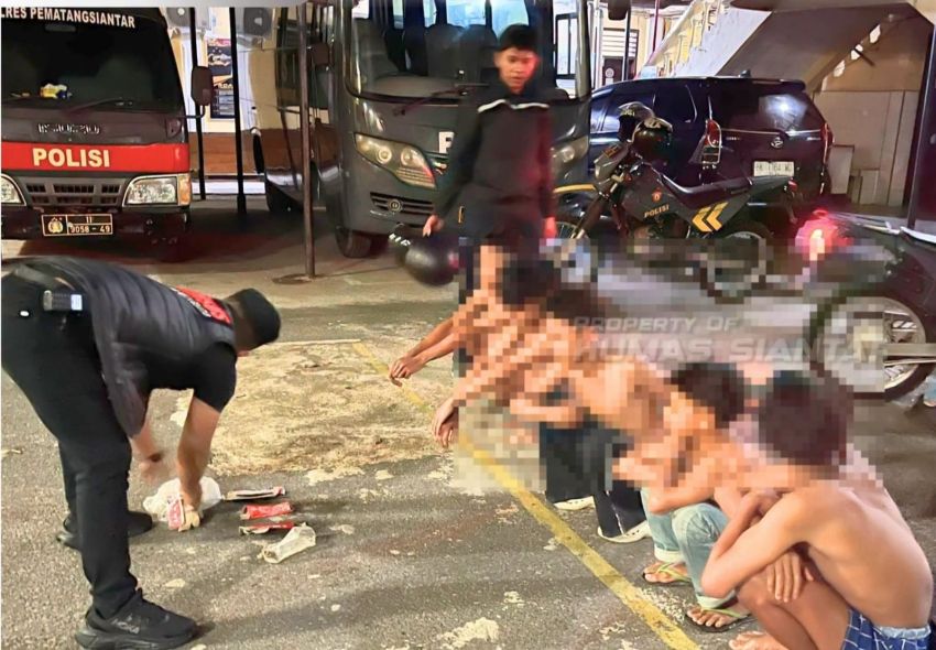 Polres Pematangsiantar Amankan 5 Remaja Diduga Ngelem di Jalan Sidomulyo