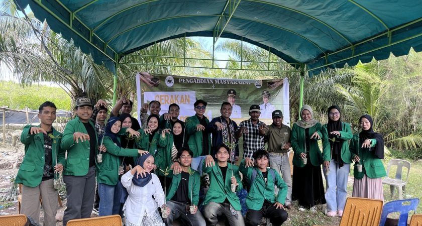 Sukseskan &ldquo;Gerakan Hijau Pesisir&rdquo;, Mahasiswa FDK UINSU Tanam 2.000 Bibit Mangrove di Sergai