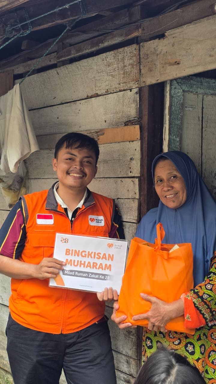 Milad ke-28 Rumah Zakat, Hadirkan Kebahagiaan Melalui Bingkisan Muharam Bagi Warga Medan