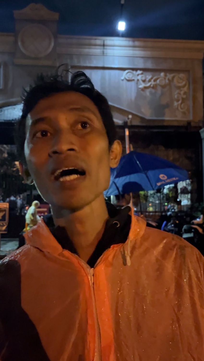 Ini Kisah Wiwin Gendong Bayi Korban Luka Bakar dari Lantai 2 Rumah Mewah yang Hancur Lebur