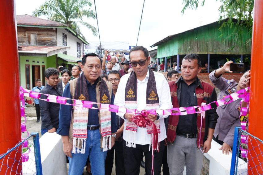 Bupati Taput Apresiasi Pembangunan Jembatan Asa SCTV di Parbaju Toruan, Pemkab Siap Kawal Perawatan &lrm;