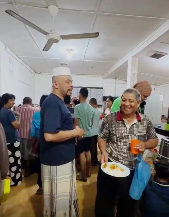 GRIB Jaya Kota Medan Tegaskan Perbedaan Agama Bukan Penghalang untuk Saling Berbagi, Sebarkan Ribuan Porsi Makanan lewat 'Jumat Berkah'