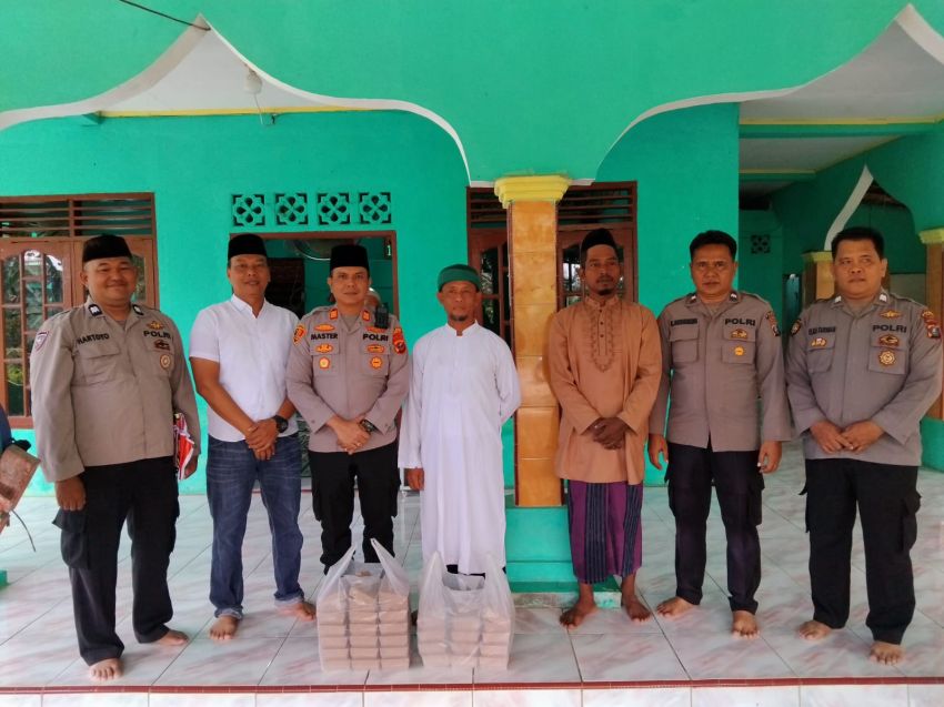 Serap Aspirasi Warga, Polsek Salapian Gelar Jumat Curhat di Desa Naman Jahe