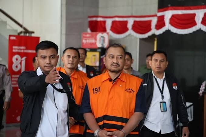 Oknum Polri yang Berdinas di KPK Ikut Jadi Tersangka Kasus Dugaan Pemerasan Bupati Pemalang