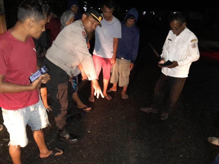 Tabrak Truk Parkir di Jalan Lintas Barus-Sibolga, Seorang Pelajar Tewas