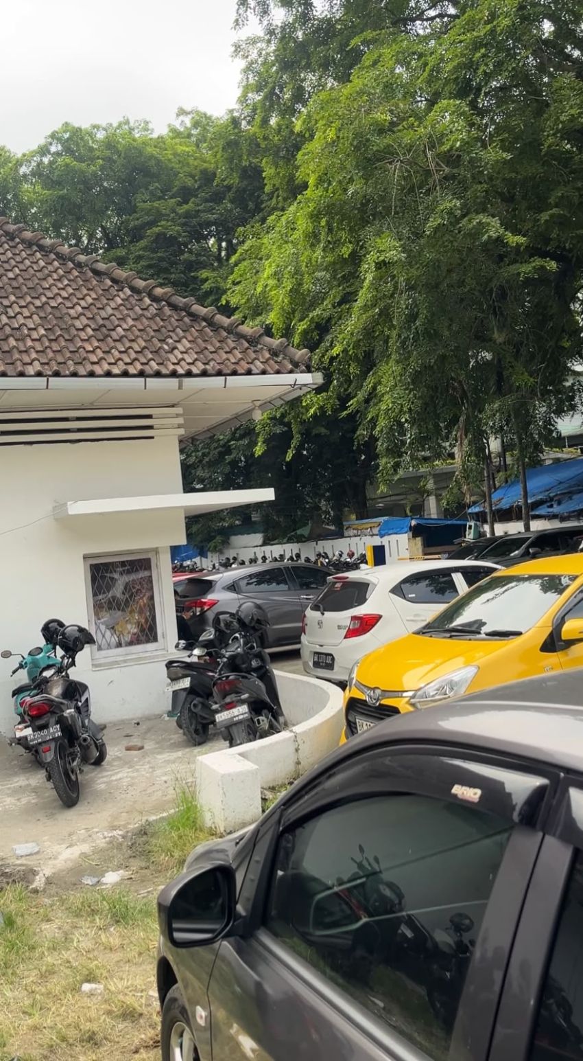 Terungkap!! Asset Rumah Dinas Bank Mandiri Wilayah I Sumut Berubah Fungsi Jadi Parkir RS Colombia Asia