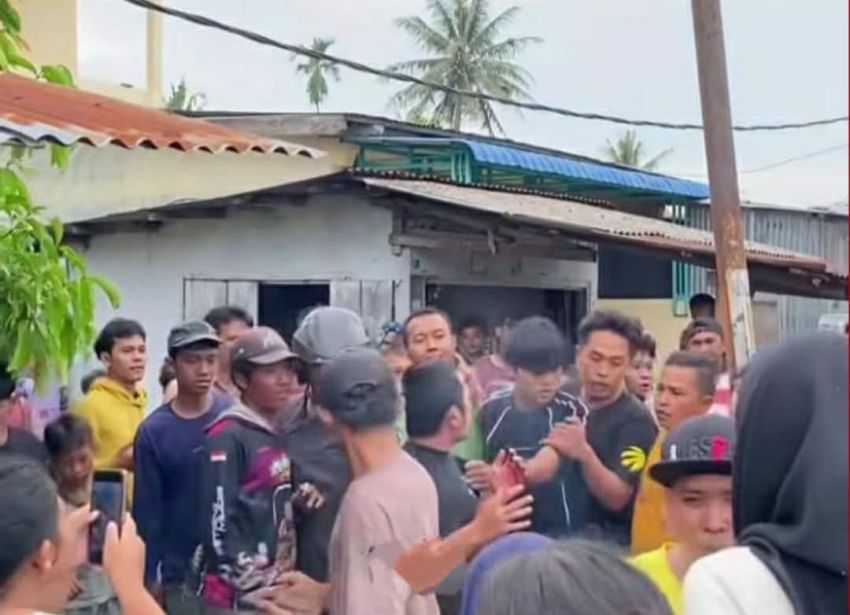 Kepergok, Gagal Curi Sepeda Motor, Pria Ini Diamuk Massa, Temannya Kabur Naik Yamaha NMAX