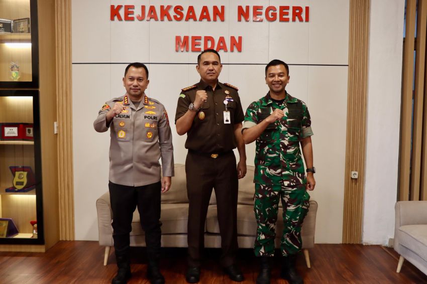 Sinergi Tanpa Batas, Kapolrestabes Medan dan Dandim 0201 Perkuat Kolaborasi di Kejari Medan