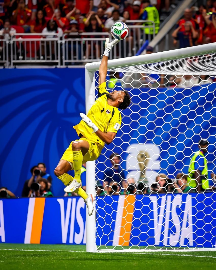 Vozinha Kiper Tanjung Verde yang Bikin Spanyol-Argentina Frustasi, Followernya Melejit jadi 21 Juta