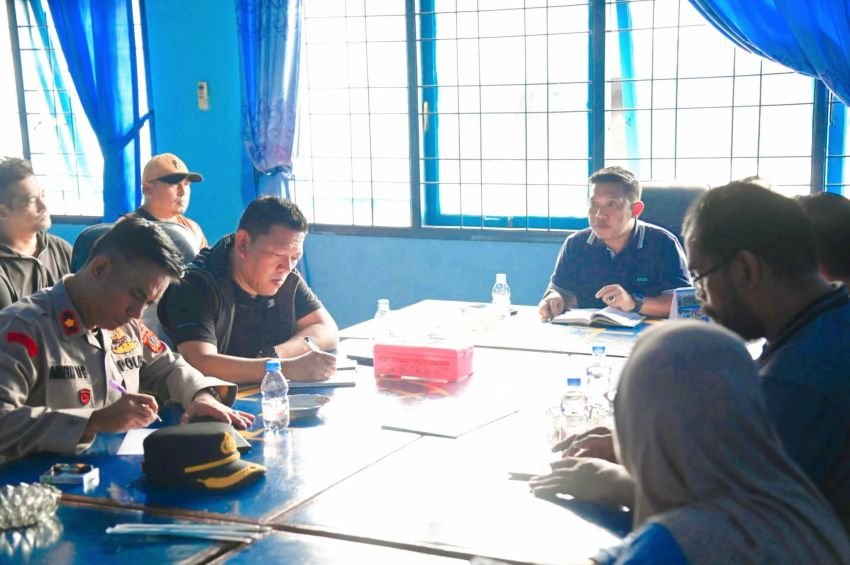 Wali Kota Sibolga Pimpin Rapat Koordinasi Percepatan Pemulihan Pascakebakaran Pasar Sibolga Nauli