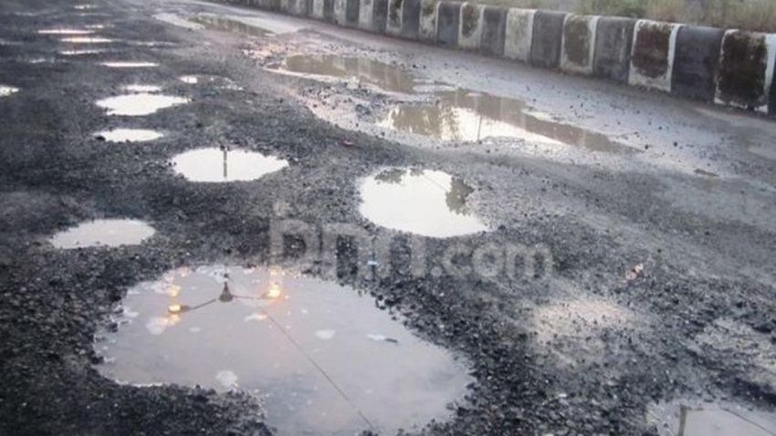 Gotong Royong Perbaiki Jalan Rusak, Duit Rp1 M Terkumpul, Diapresiasi Menteri PU