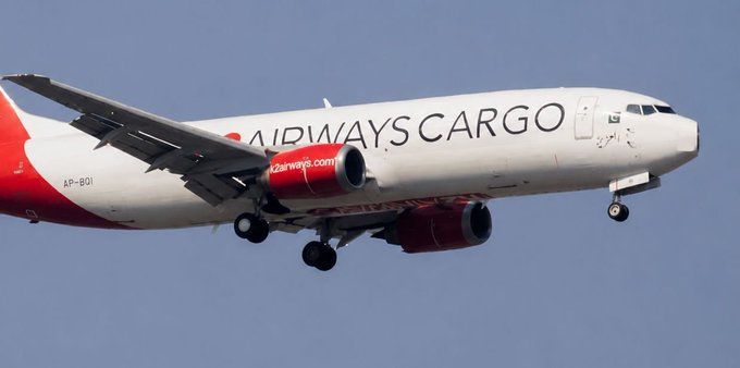 Pesawat Boeing 737 Diduga Jatuh ke Laut Pakistan
