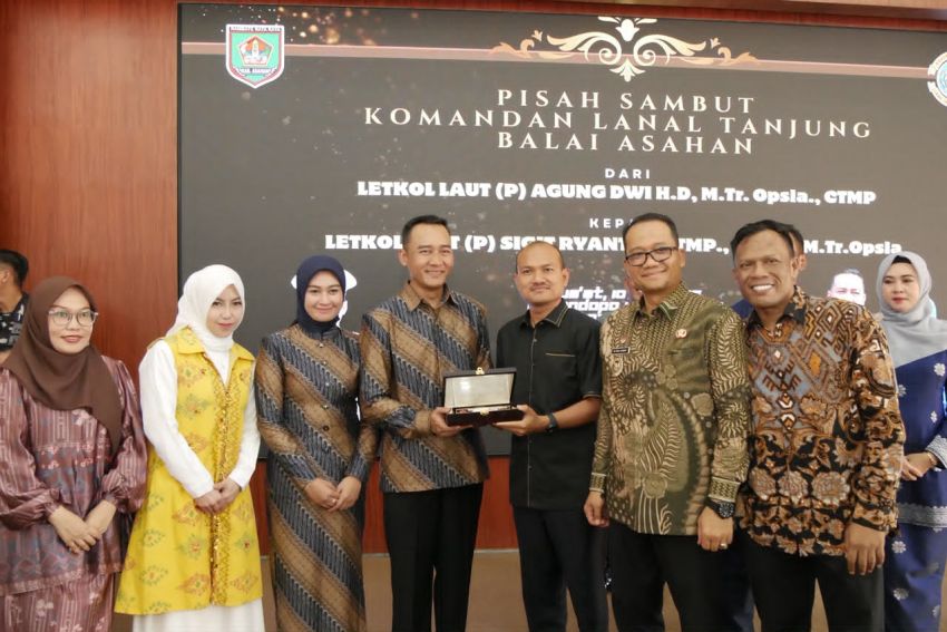 Wali Kota dan Wakil Wali Kota Tanjungbalai Hadiri Pisah Sambut Danlanal TBA