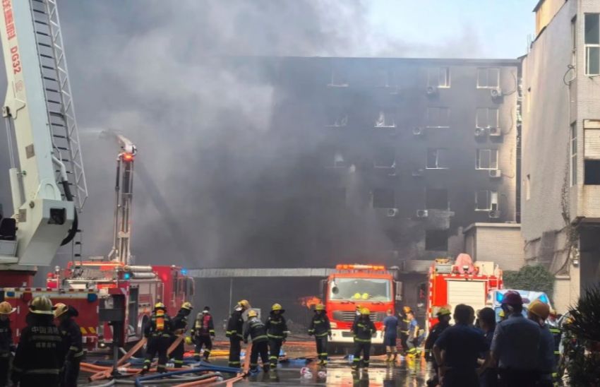 Pabrik Sepatu Huiteng di China Terbakar, 28 Orang Tewas