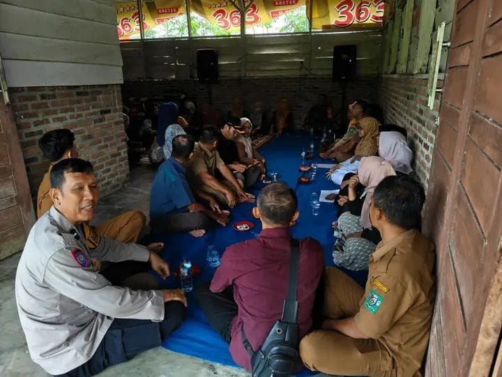 Babinsa dan Bhabinkamtibmas Sinergi Dukung Rembug Stunting di Dolok Ilir II