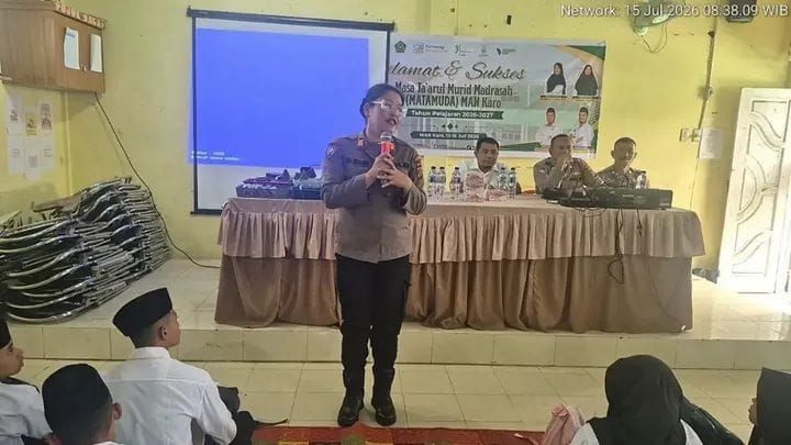 Sat Binmas Polres Karo Tanamkan Karakter Disiplin dan Taat Hukum kepada Siswa Baru MAN