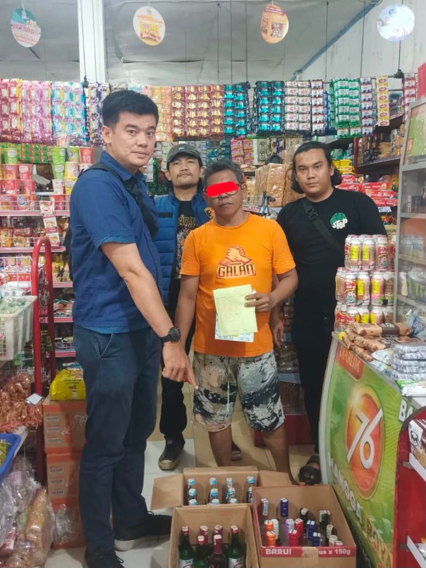 Satgas Tindak Polres Tapteng Sita Puluhan Botol Minuman Keras Ilegal