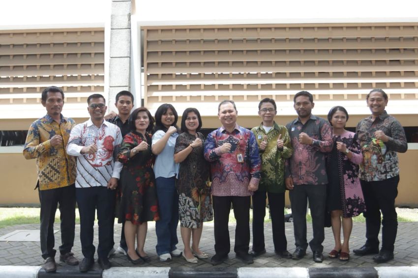 Sekda Dairi Hadiri Wisuda dan Pengukuhan Siswa SMA Unggul Del, Dorong Generasi Muda Raih Prestasi Hingga Tingkat Dunia