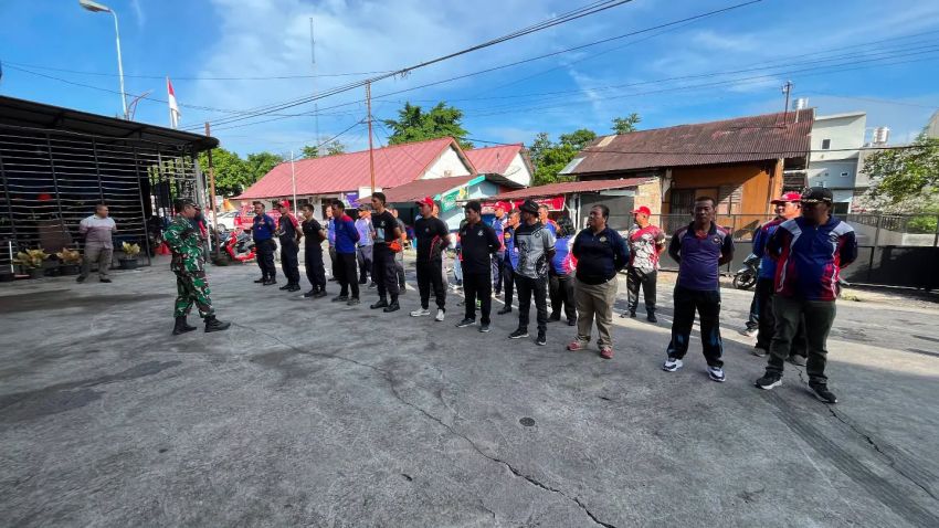 Sinergi TNI dan Damkar Kian Solid, Babinsa Koramil Siantar Barat Tanamkan Disiplin dan Wawasan Kebangsaan