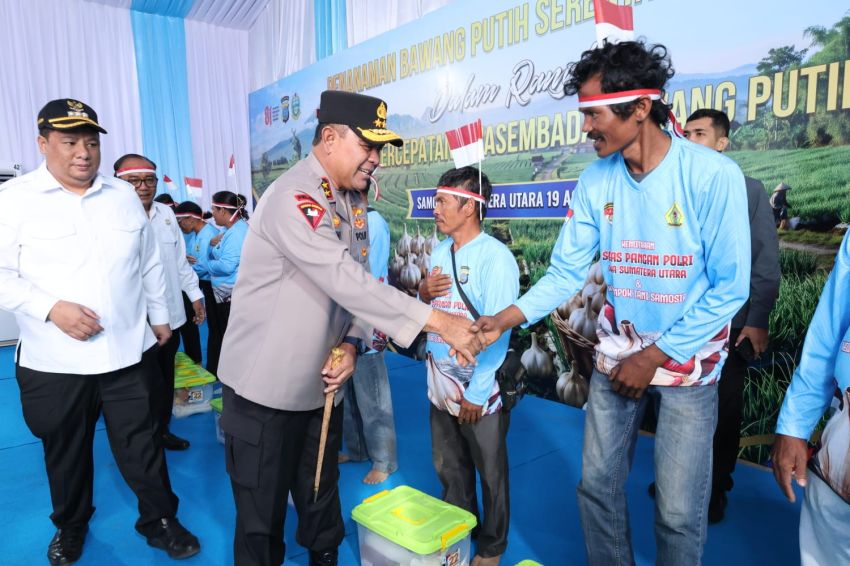 Kapolda Sumut Cek Langsung Pemeriksaan Kesehatan Gratis untuk Warga Samosir