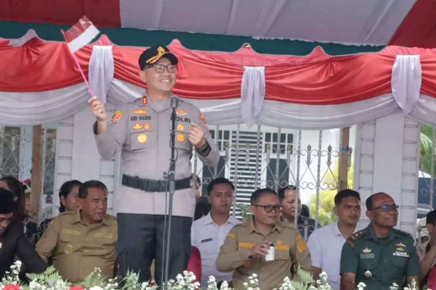 Polres Karo Kawal Pawai Anak Sambut HUT ke-81 Kemerdekaan RI