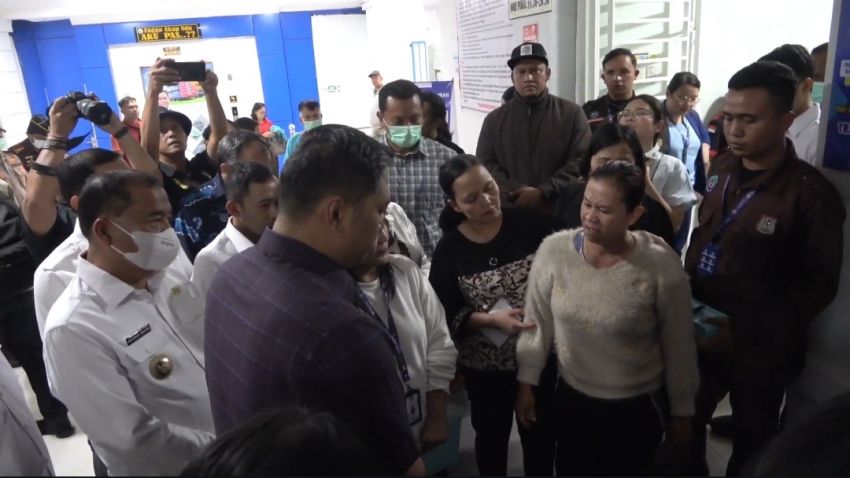 Anak Diduga Keracunan MBG, Orang Tua Murka ke Kepala BGN: &ldquo;Jangan Cuma Datang, Beri Kami Penjelasan!&rdquo;