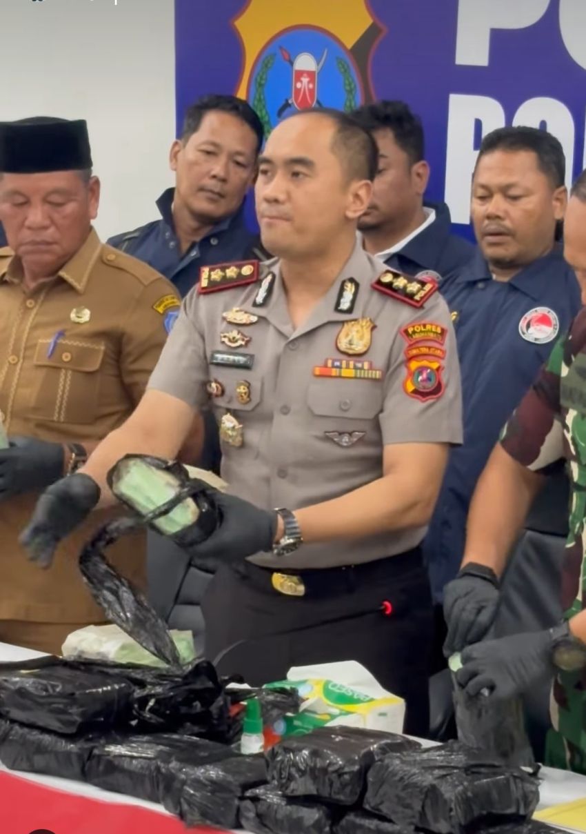 Ngeriii..! 30 Kg Sabu dan 20.000 Ineks Nyangkut di Labuhanbatu, Warga Medan Petisah Ditangkap
